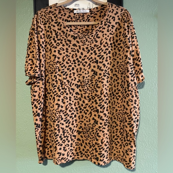 Free People We the Free Tan and black Cheetah Print Tee, Sz Large. - Picture 2 of 6